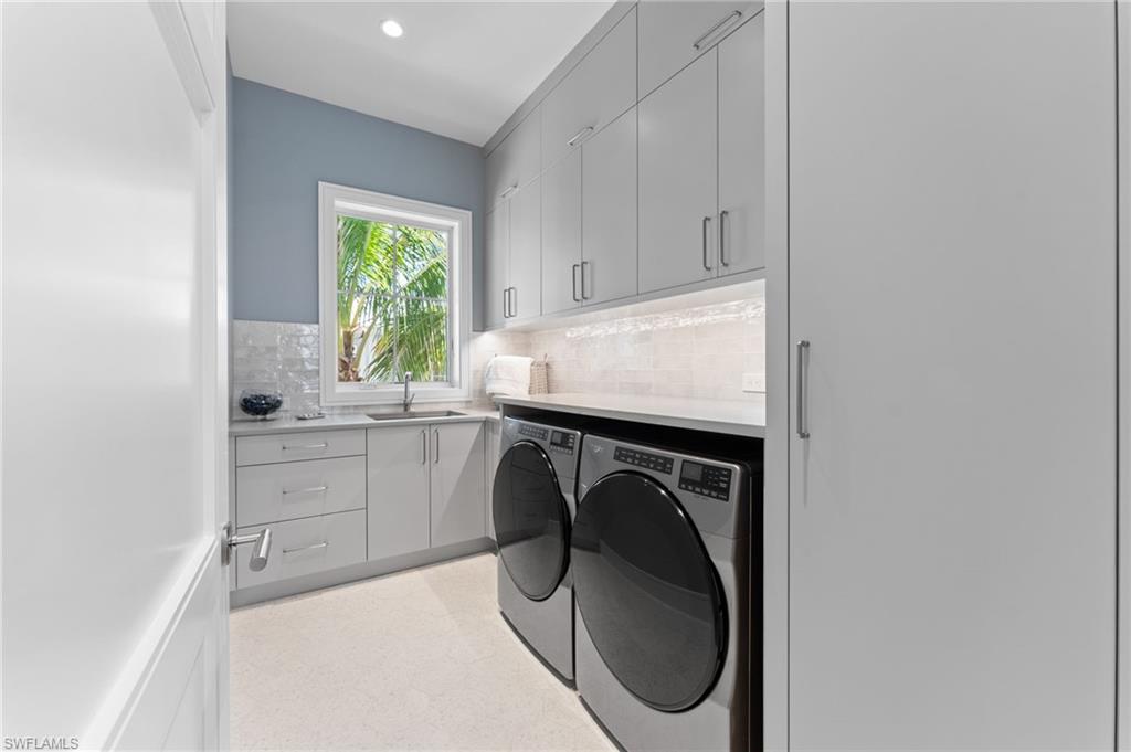 MANGROVE BAY - Residential