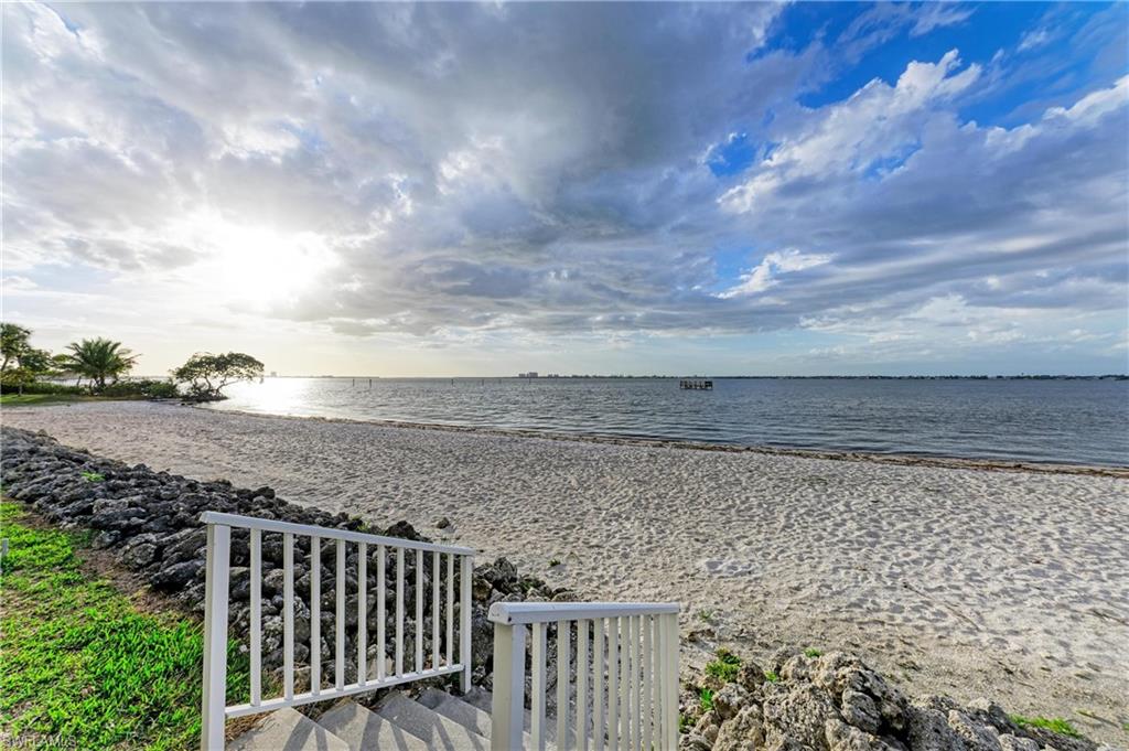 HARBOR PLACE - Residential