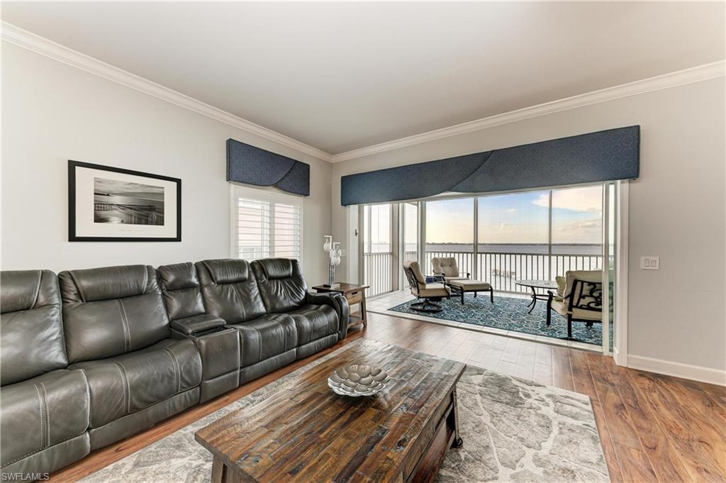 HARBOR PLACE - Residential