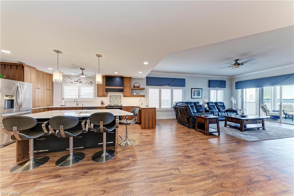 HARBOR PLACE - Residential