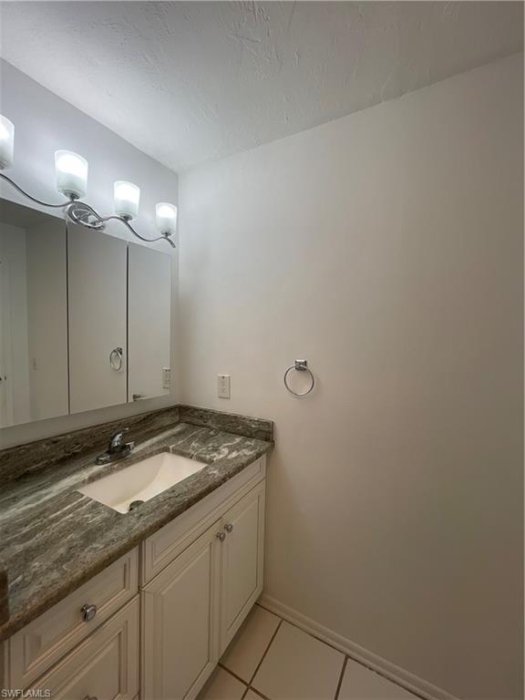 WINDSOR WEST - Residential