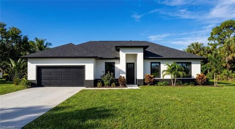 Photo of 518 Keller ST E, LEHIGH ACRES, FL 33974 (MLS # 226014896)