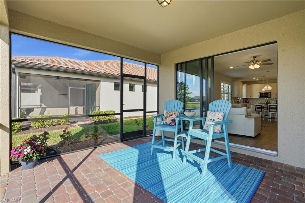 ESPLANADE LAKE CLUB - Residential