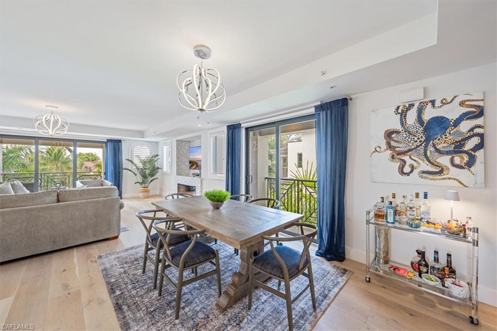 ESMERALDA ON EIGHTH - Residential