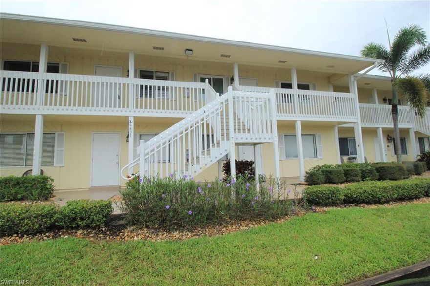 This 2 bedroom 2 bathroom condo is well located in Naples, Florida. Only minutes from Celebration Park, Naples beaches, 5th Ave shops and the World Champion Pickle Ball courts.  It would make a great starter home for a young couple starting out life, a second home or a good rental unit. There is one designated parking space and guest parking.  The community of Abaco Bay provides an on-site common laundry facility, community pool, bike storage and clubhouse.  This unit has been freshly painted and new laminate flooring has been installed.