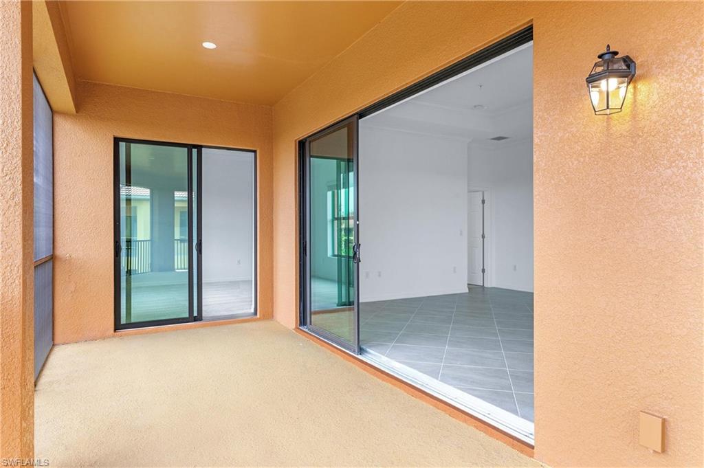 PRENTISS POINTE - Residential