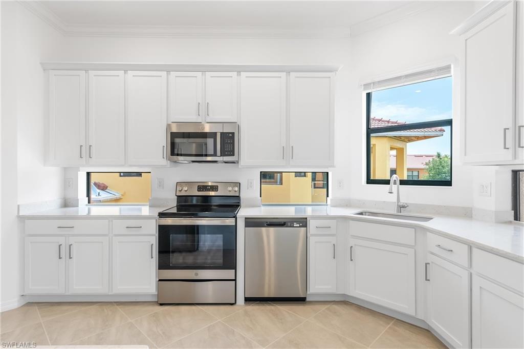 PRENTISS POINTE - Residential