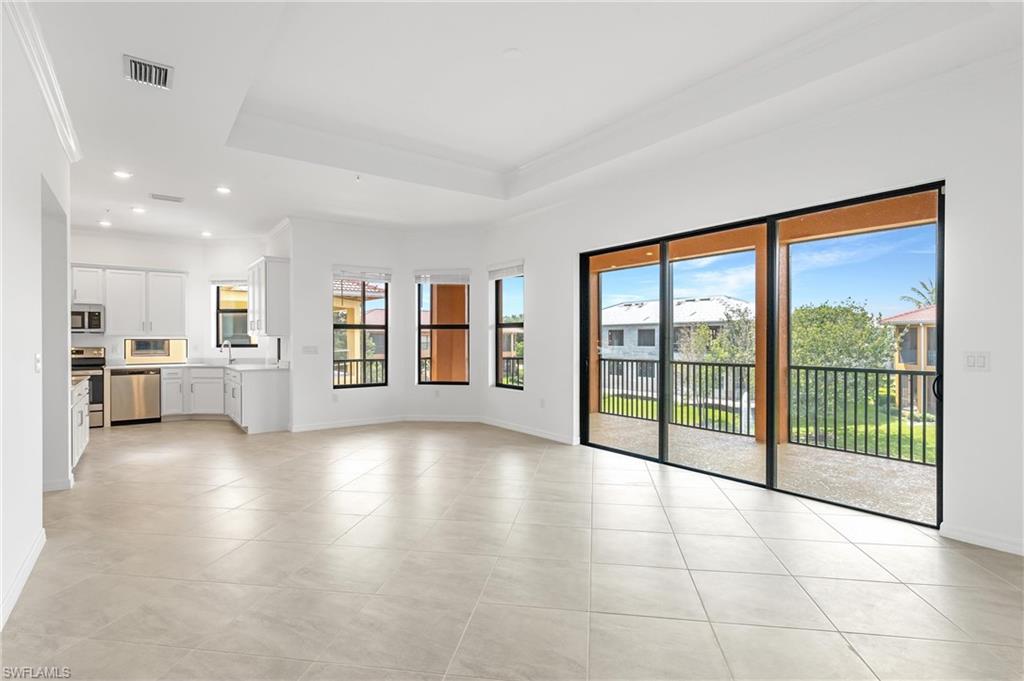 PRENTISS POINTE - Residential