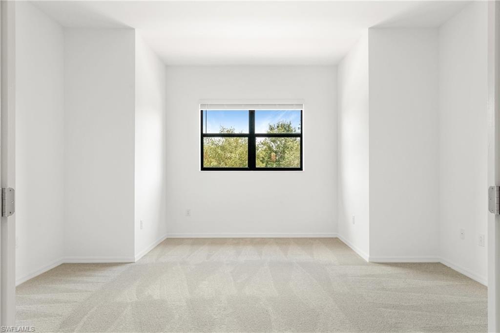 PRENTISS POINTE - Residential