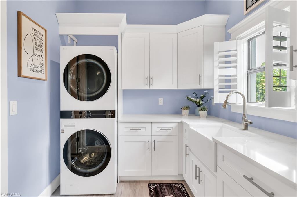 GOLDEN PALMS LUXURY MOTORCOACH RESORT - Land