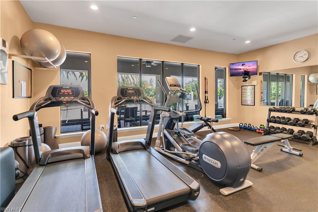 GOLDEN PALMS LUXURY MOTORCOACH RESORT - Land