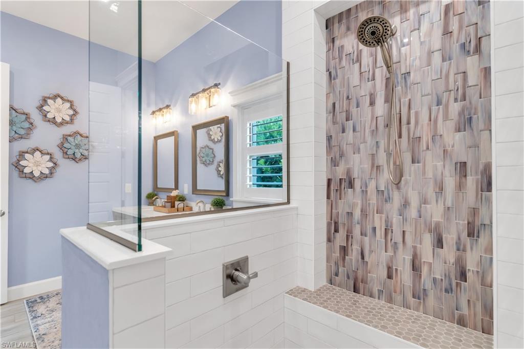 GOLDEN PALMS LUXURY MOTORCOACH RESORT - Land