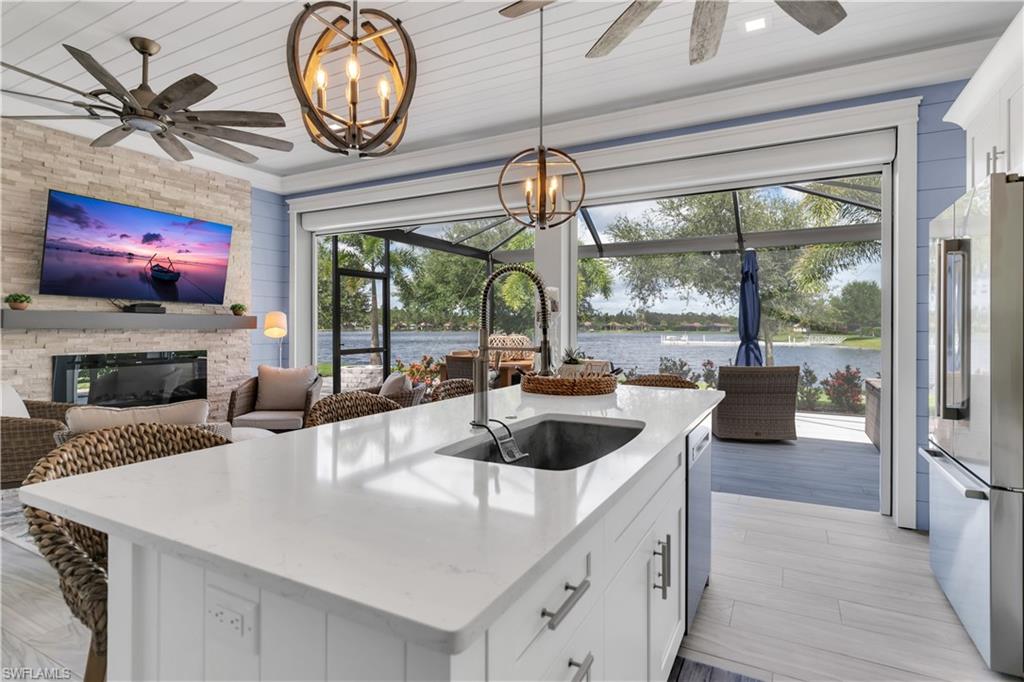 GOLDEN PALMS LUXURY MOTORCOACH RESORT - Land