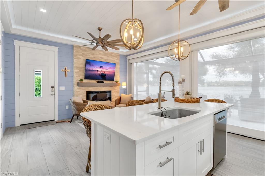 GOLDEN PALMS LUXURY MOTORCOACH RESORT - Land