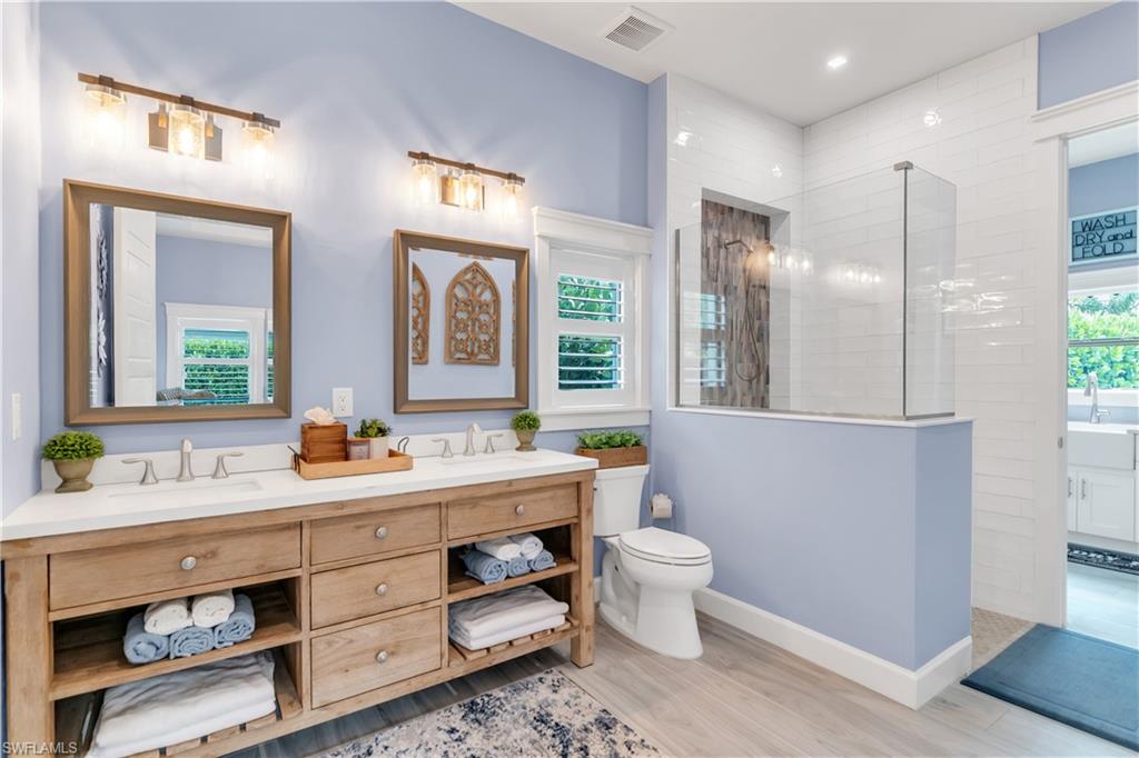 GOLDEN PALMS LUXURY MOTORCOACH RESORT - Land