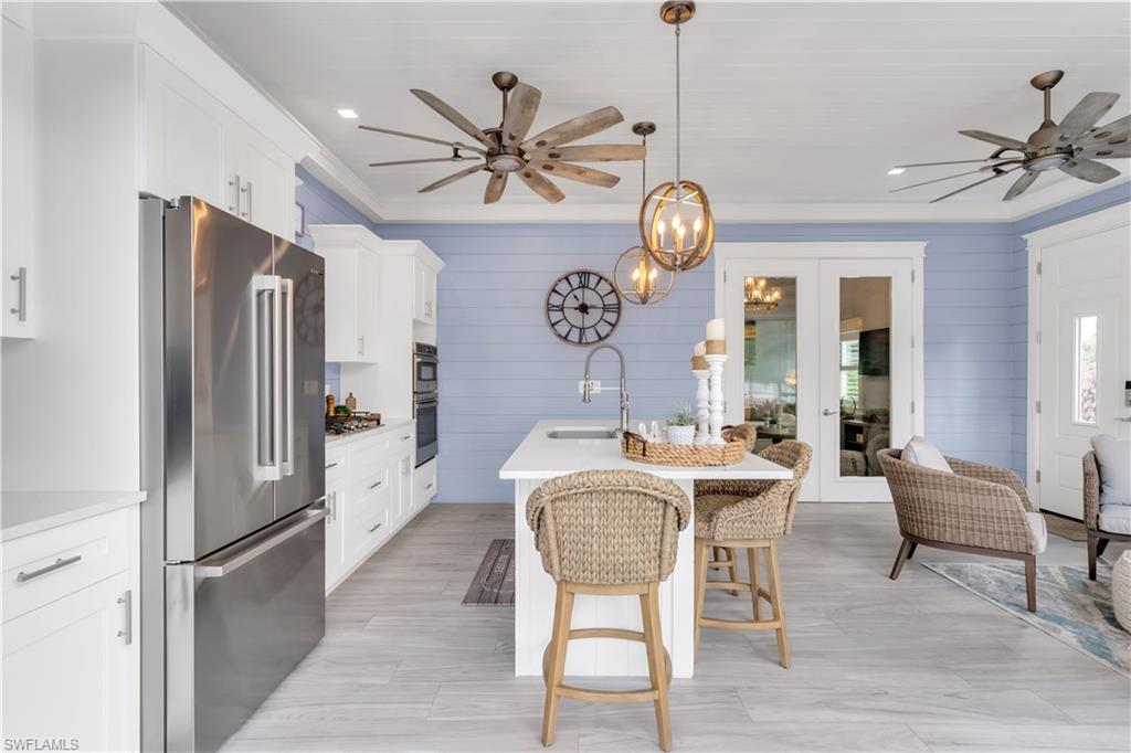 GOLDEN PALMS LUXURY MOTORCOACH RESORT - Land