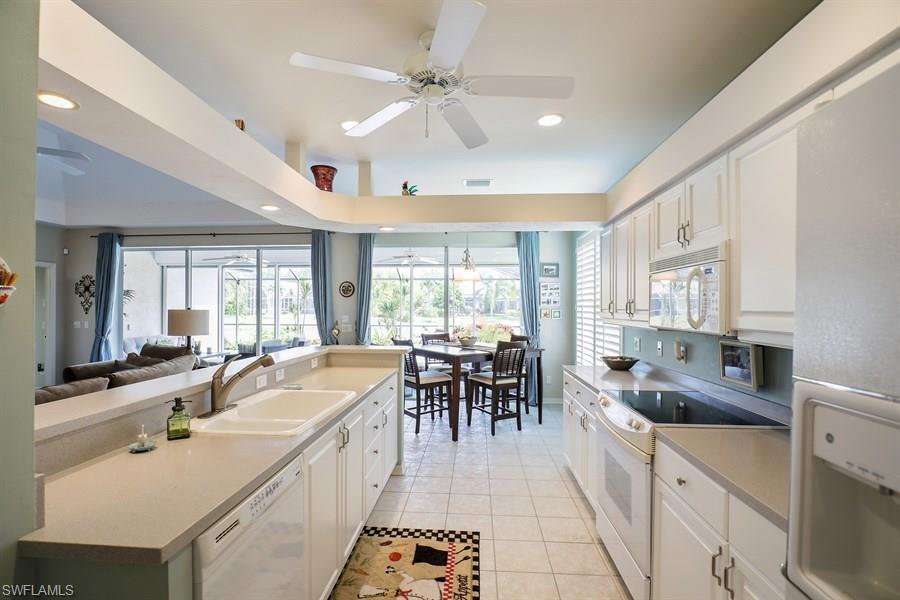 LONGSHORE LAKE - Residential