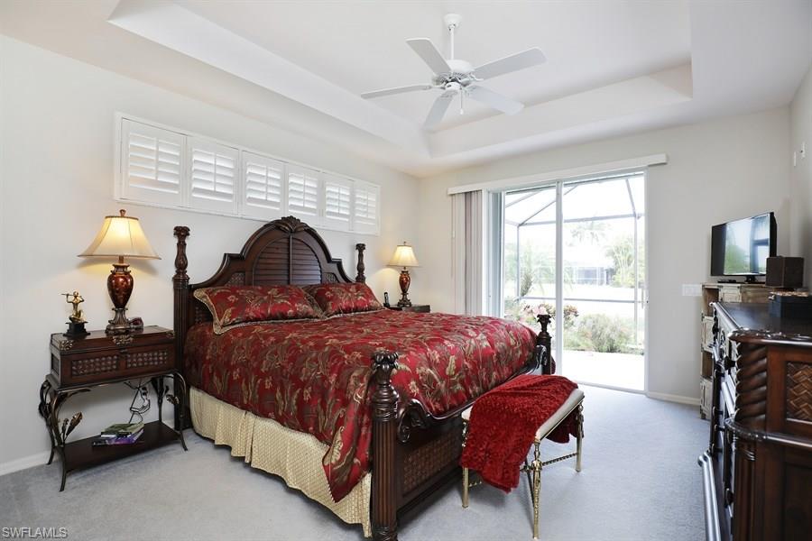 LONGSHORE LAKE - Residential