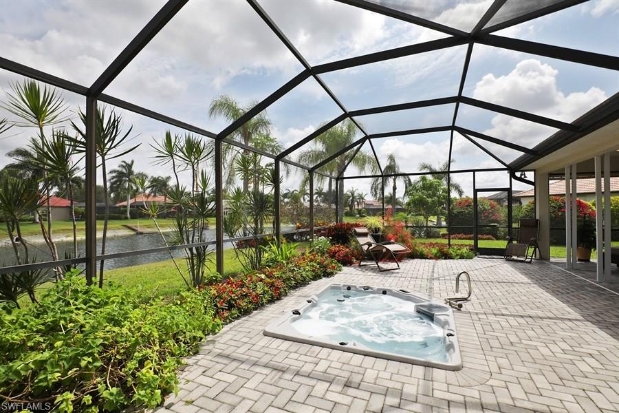 LONGSHORE LAKE - Residential