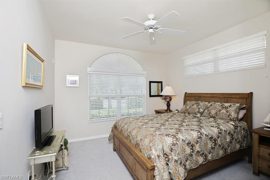 LONGSHORE LAKE - Residential