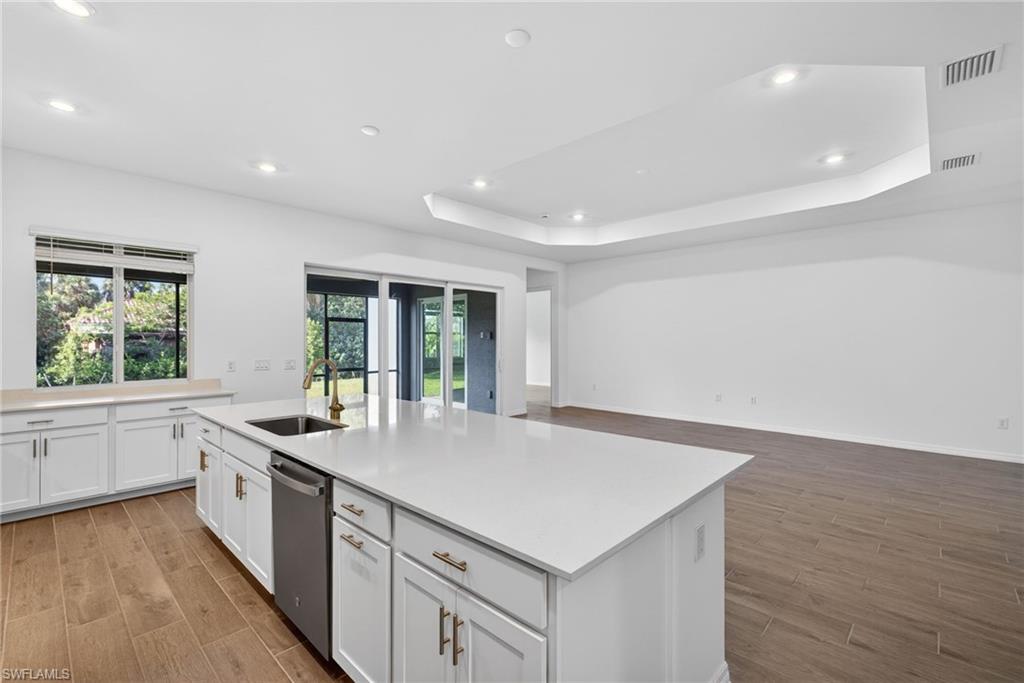 SANDY KEY - Residential