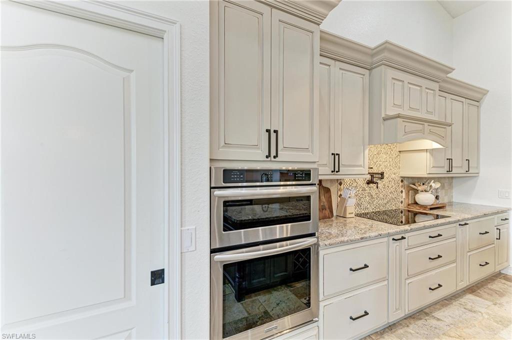 PUNTA GORDA ACRES - Residential