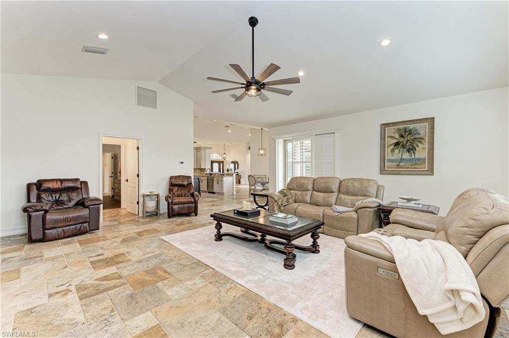 PUNTA GORDA ACRES - Residential