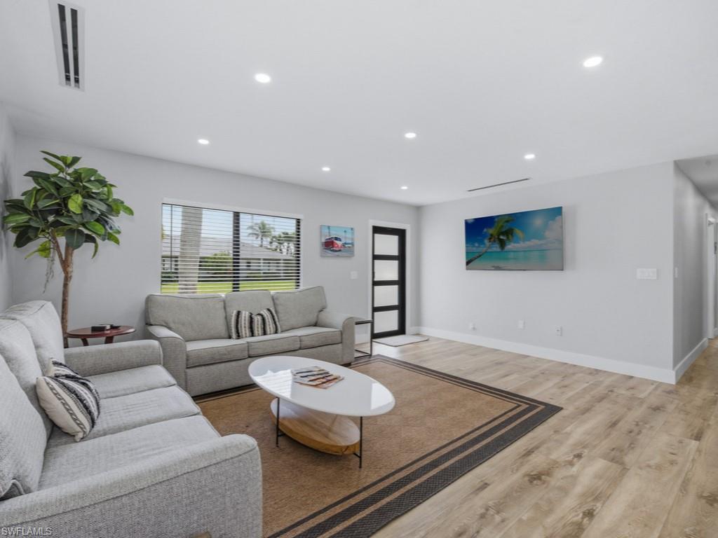 NAPLES PARK - Residential