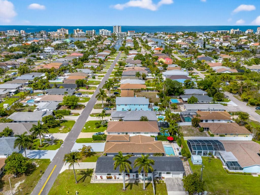 NAPLES PARK - Residential