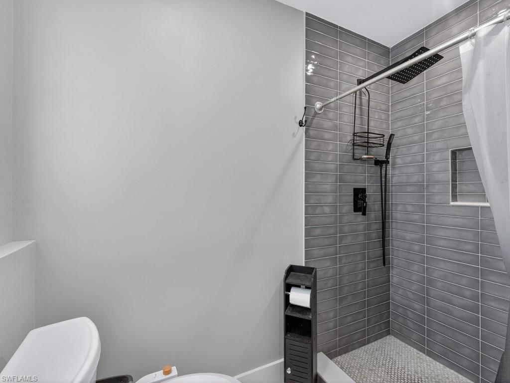 NAPLES PARK - Residential