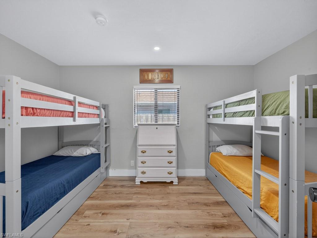 NAPLES PARK - Residential