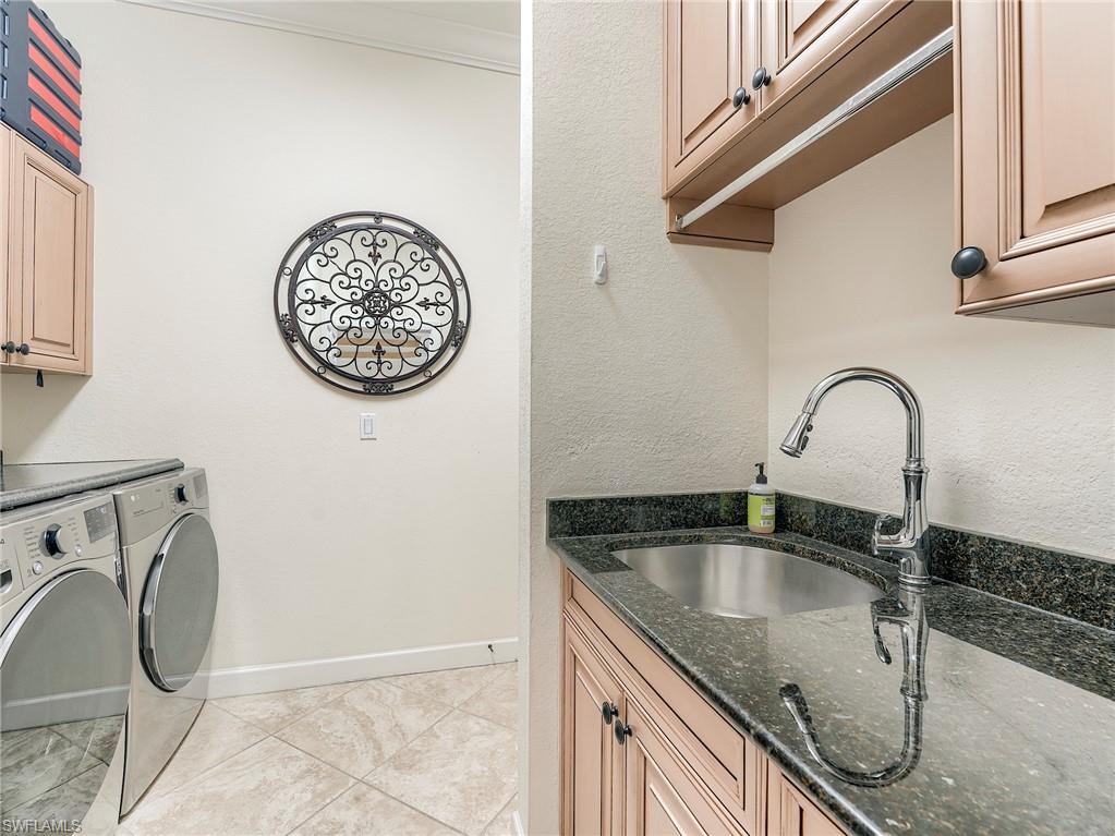 ABBEY ROW - Residential