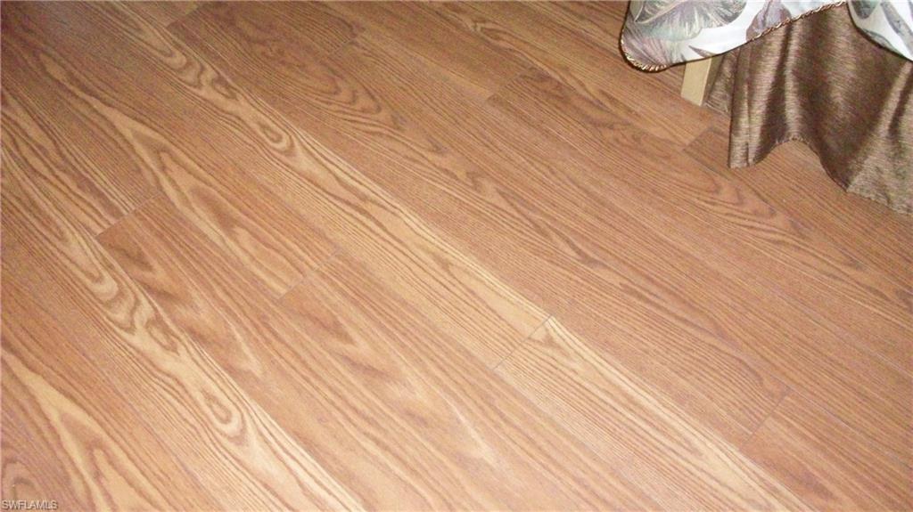 CRYSTAL LAKES - Residential