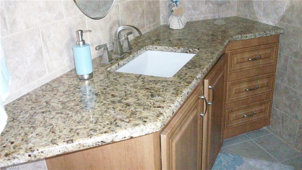 CRYSTAL LAKES - Residential