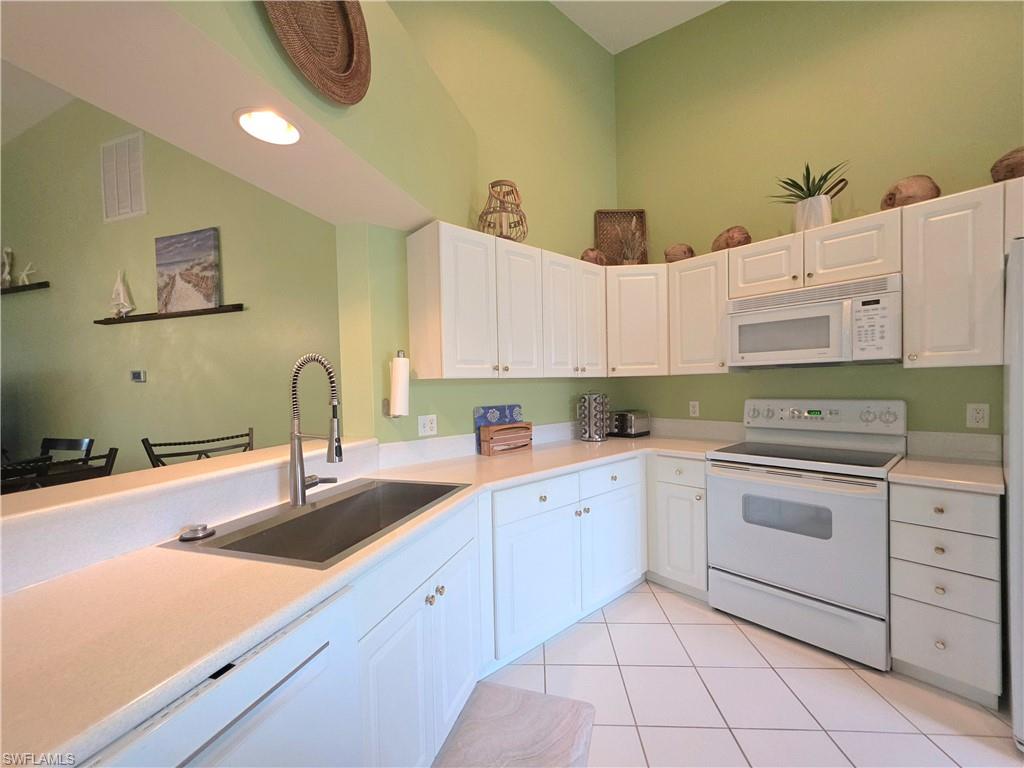 SUMMERWIND - Residential