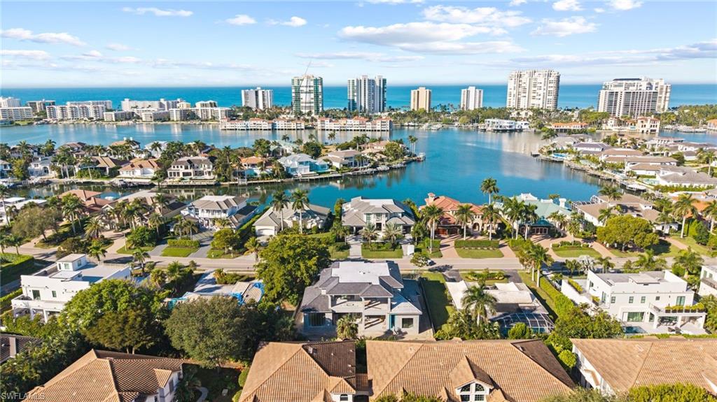 PARK SHORE - Residential