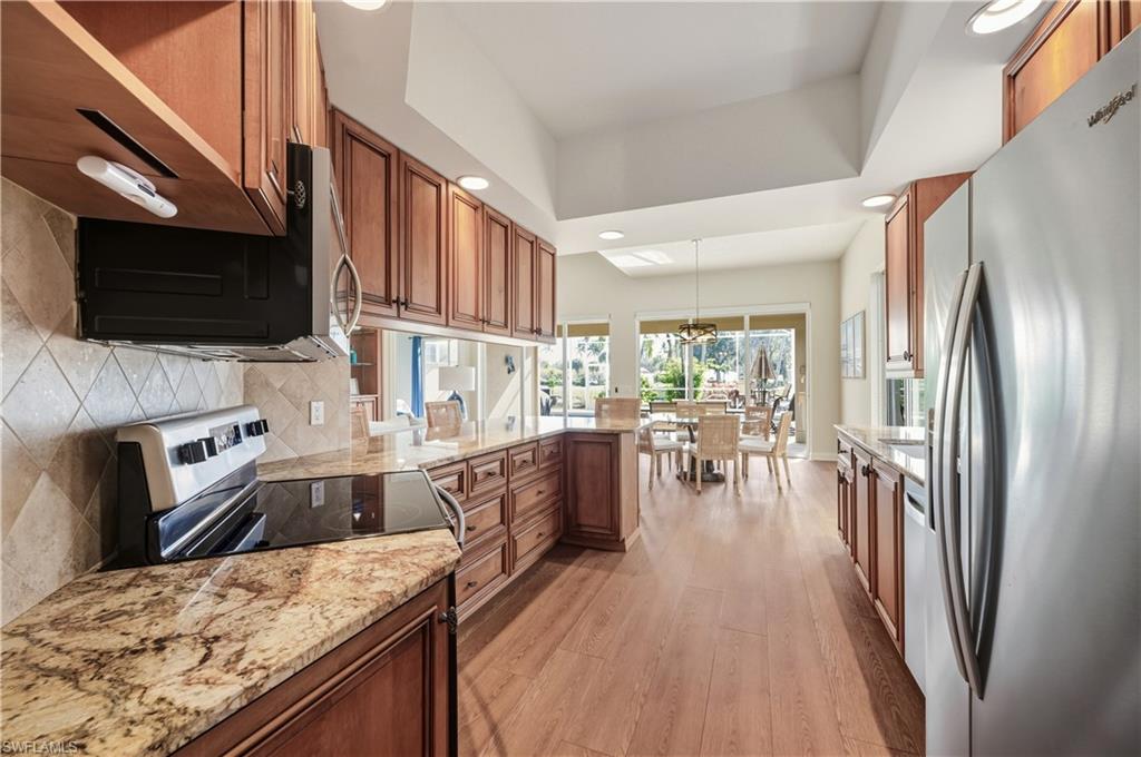 VILLAGE WALK - Residential