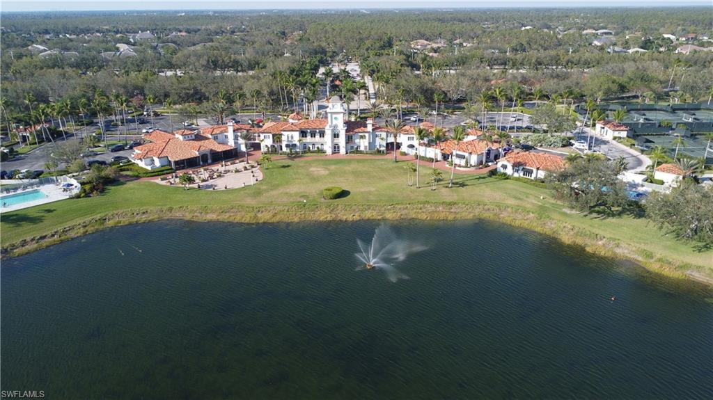 VILLAGE WALK - Residential