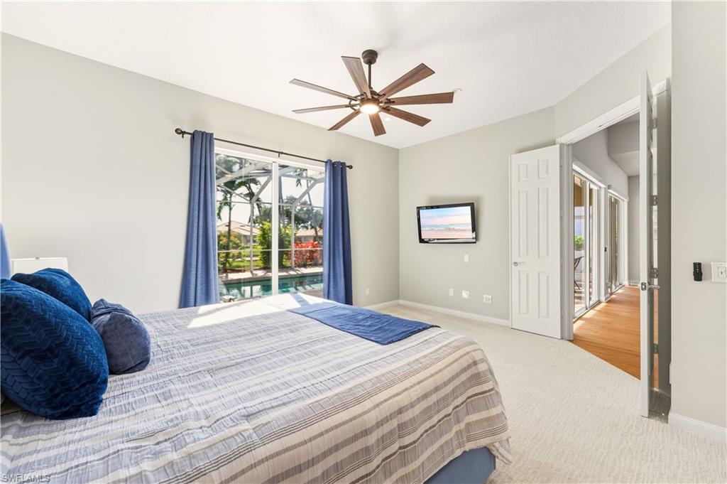 VILLAGE WALK - Residential