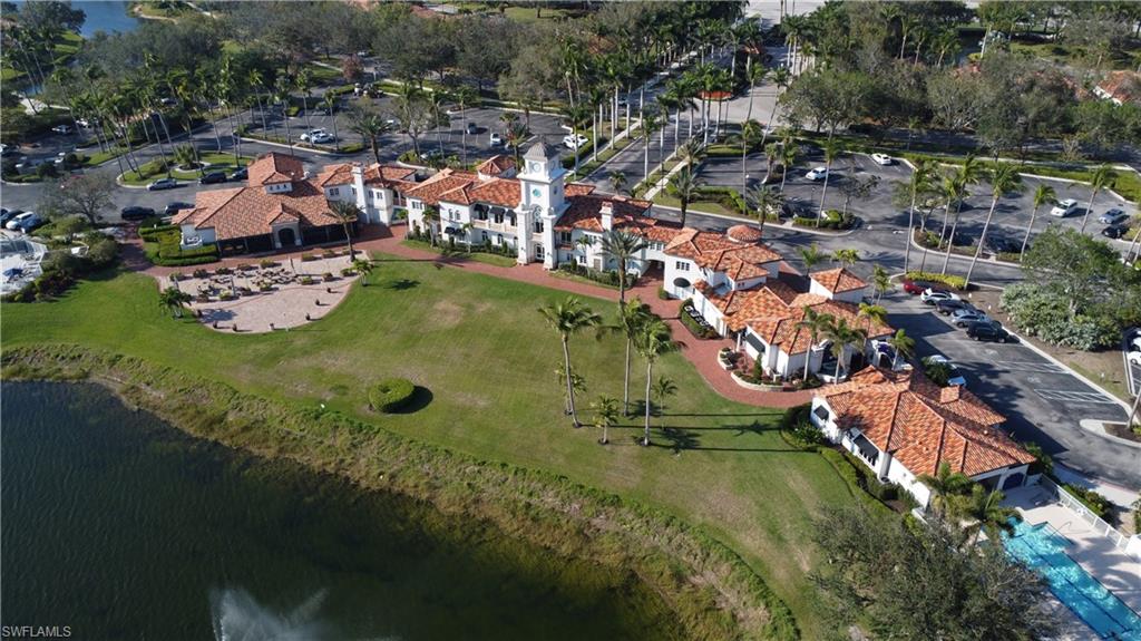 VILLAGE WALK - Residential