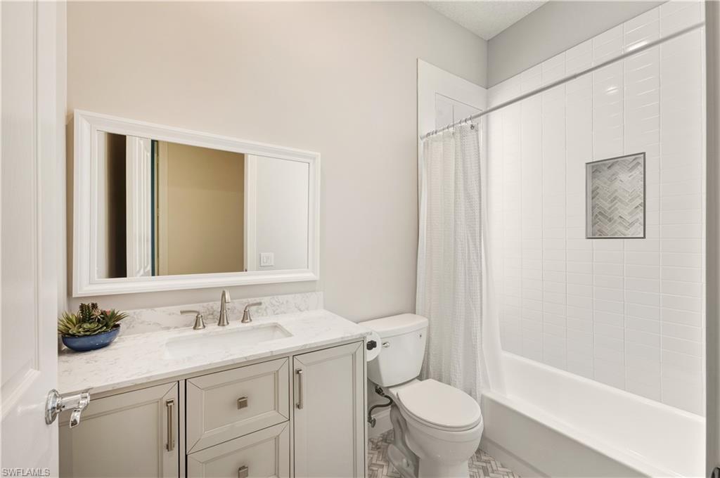 VILLAGE WALK - Residential