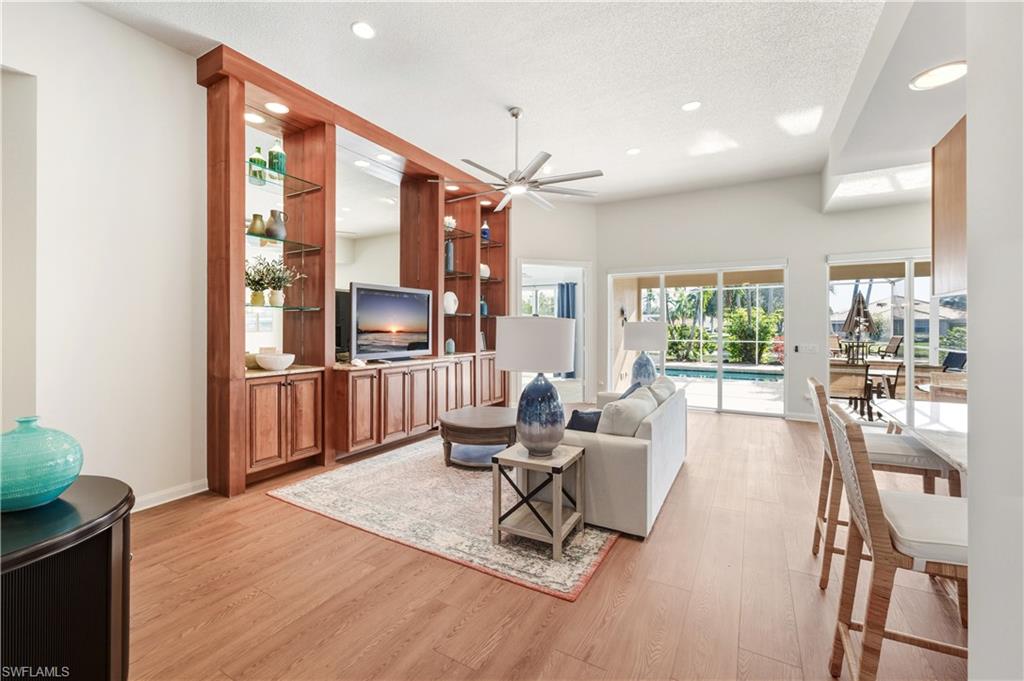 VILLAGE WALK - Residential