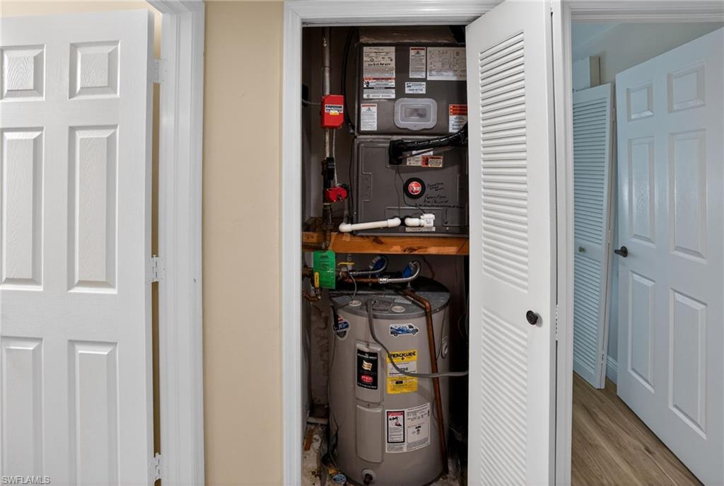 KELLY GREENS - Residential