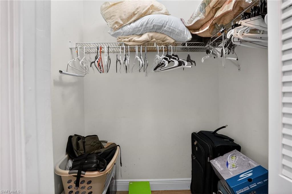 KELLY GREENS - Residential