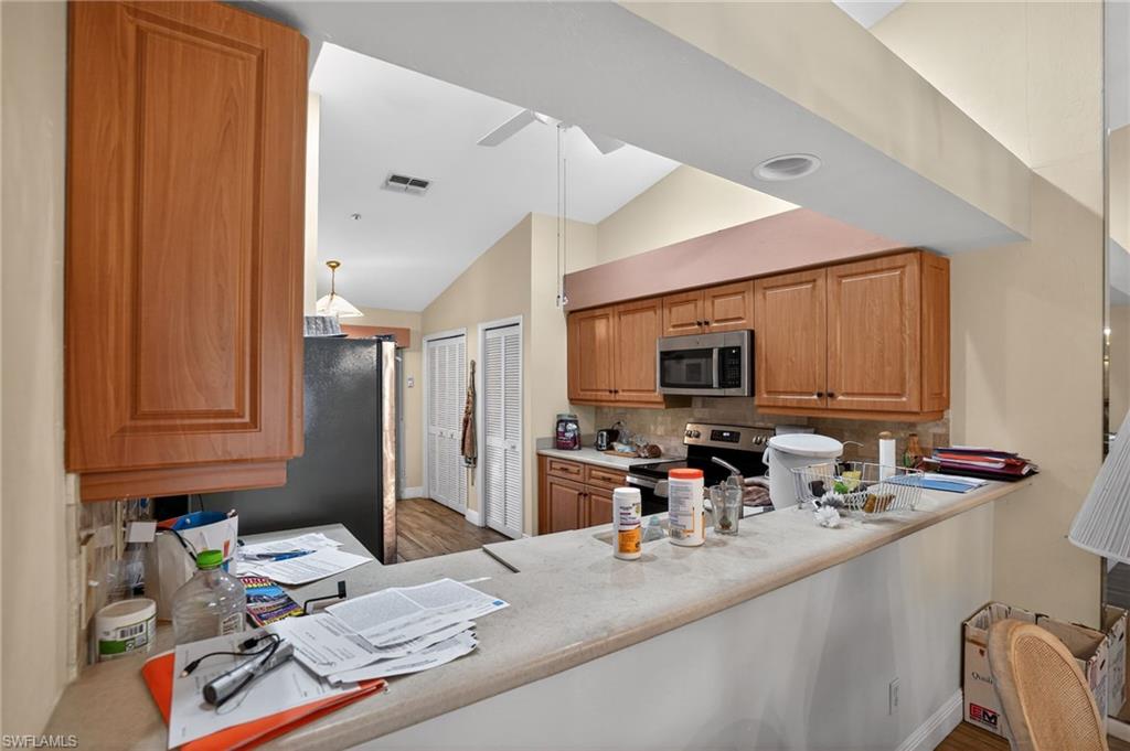 KELLY GREENS - Residential