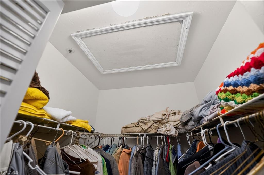 KELLY GREENS - Residential