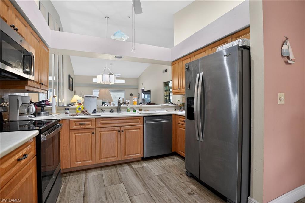 KELLY GREENS - Residential