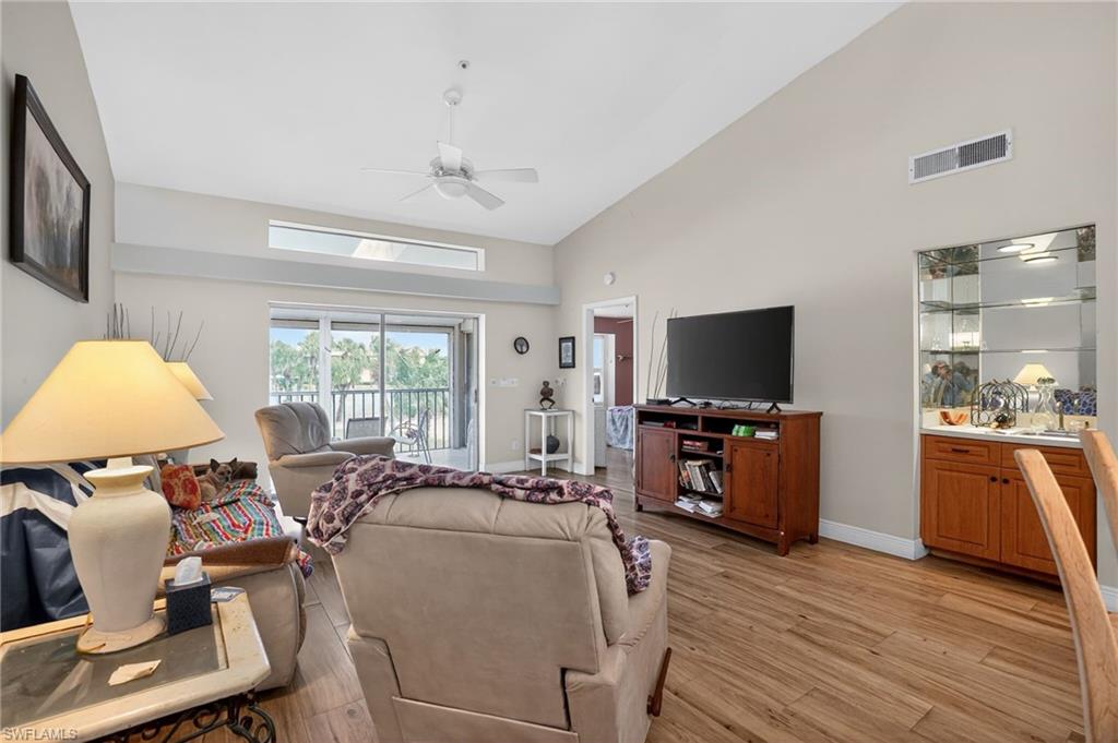 KELLY GREENS - Residential