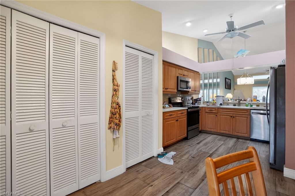 KELLY GREENS - Residential