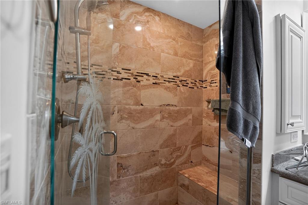 KELLY GREENS - Residential